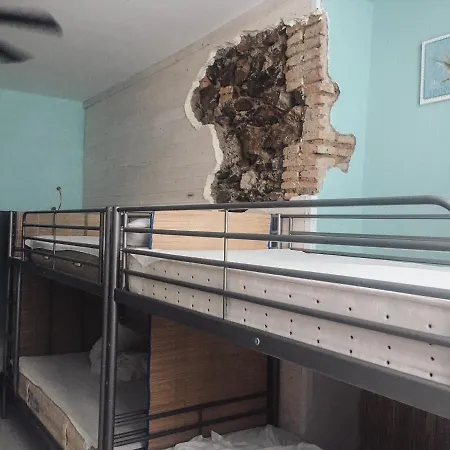 ホステル Beach And Center Backpackers マラガ