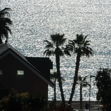 Beach And Center Backpackers ホステル *