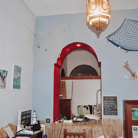 Hostel Beach And Center Backpackers