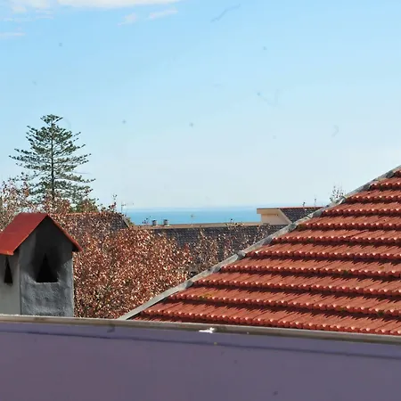 Beach And Center Backpackers Albergue